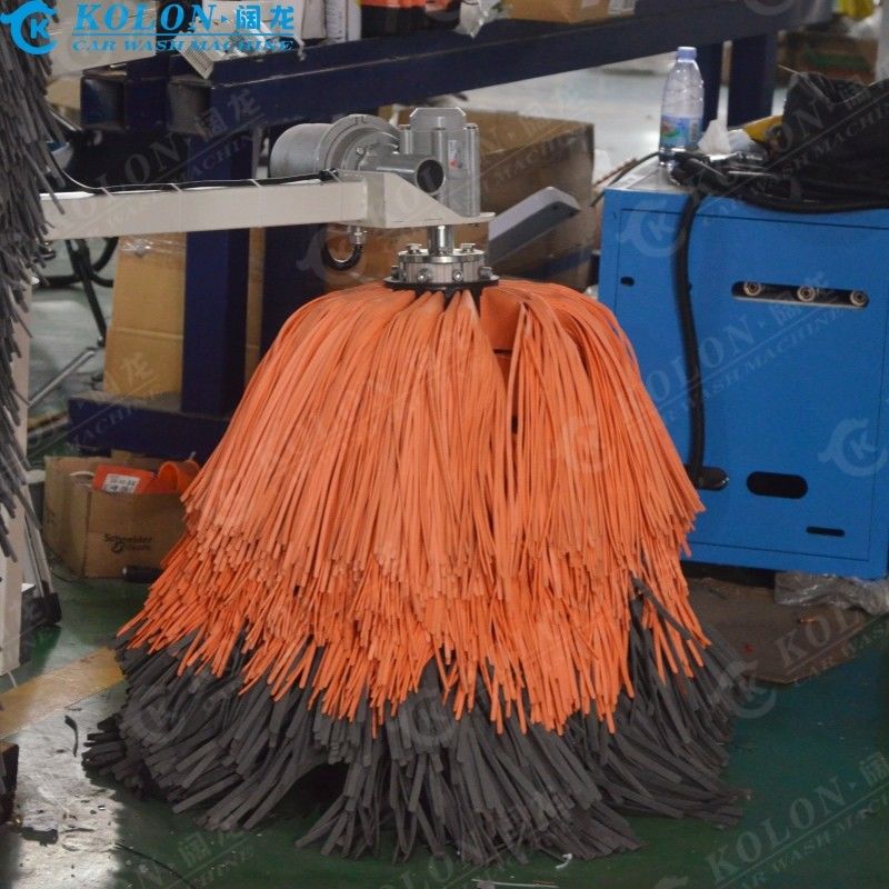 ماشین لباسشویی Kolon Roll Over Bus با برس های نرم و سیستم آب فشار قوی برای تمیز کردن کامل وسایل نقلیه بزرگ 5 برس